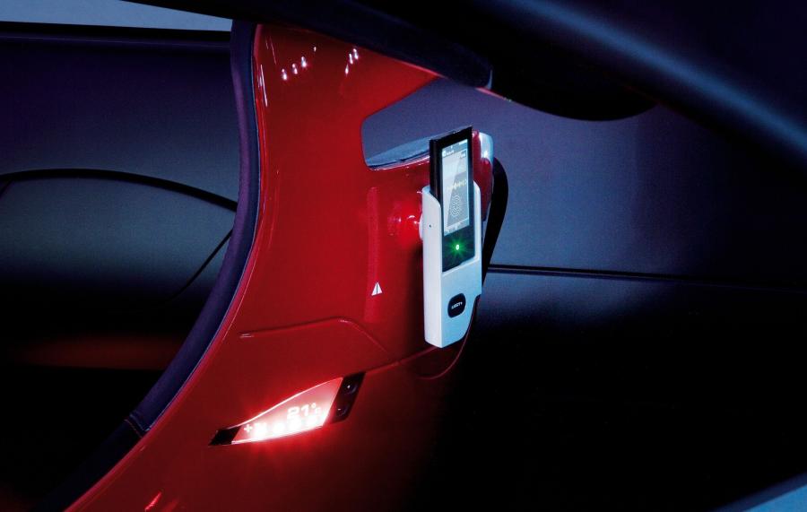 Renault Megane Coupe Concept 2008 года  (фото 23 из 28)